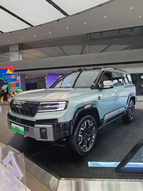 深圳75比亚迪方程豹硬派越野的爆款，英菲尼迪35周年与你共成长